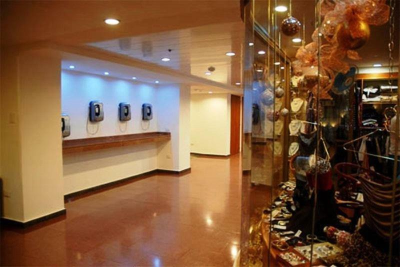 Hotel Cristina Suites Puerto La Cruz Ngoại thất bức ảnh