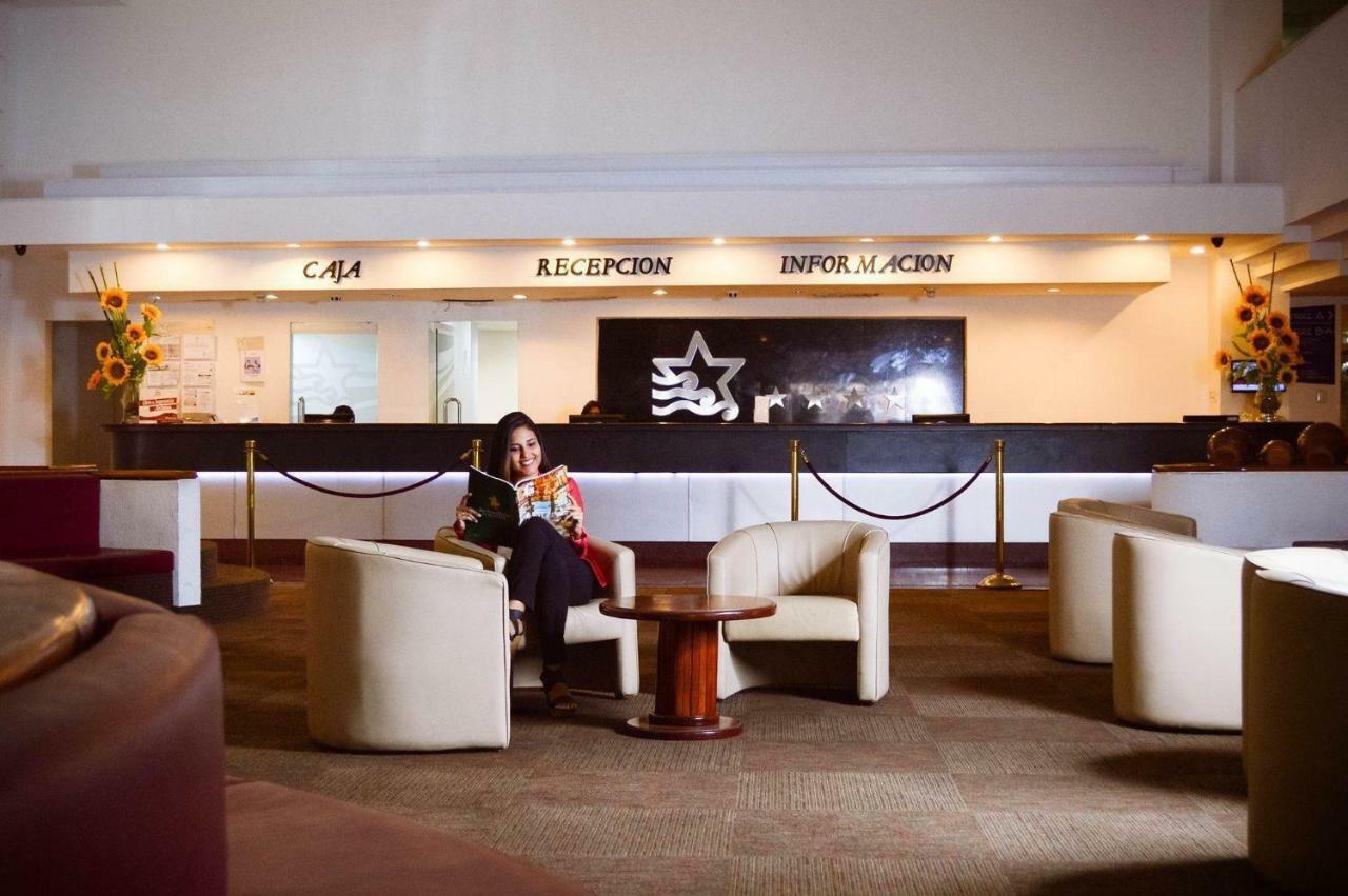 Hotel Cristina Suites Puerto La Cruz Ngoại thất bức ảnh